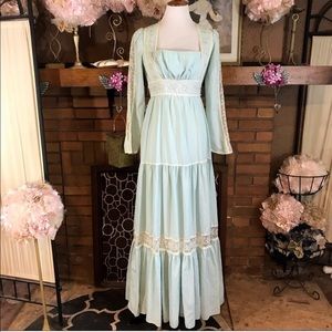 VINTAGE 1970'S GUNNE SAX BLUE RENAISSANCE DRESS